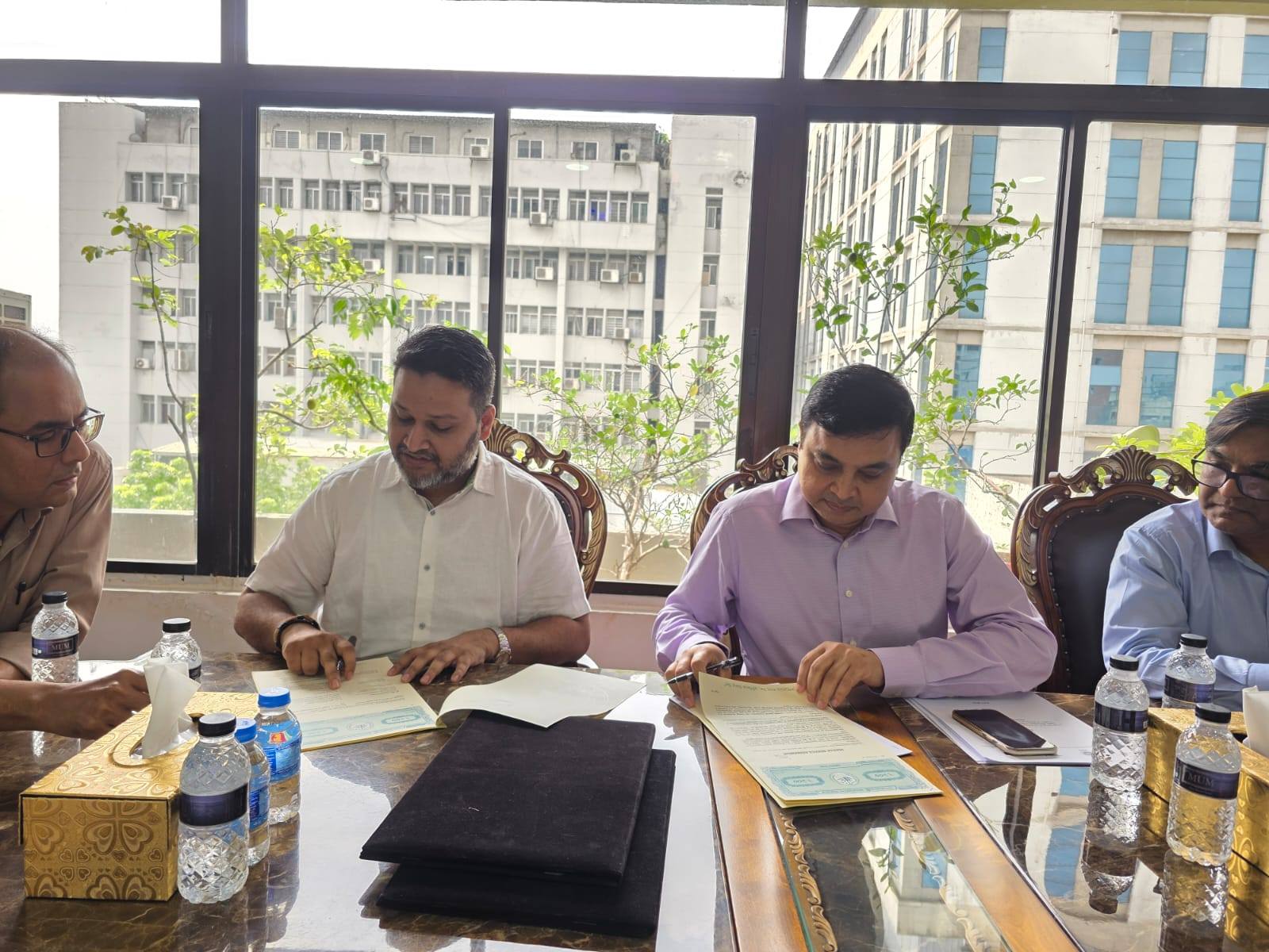 এলজিইডির সাথে বাস্থই এর ডিজাইন প্রতিযোগিতার বিষয়ে চুক্তি স্বাক্ষর